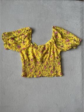 No Frills LA Floral Smocked Crop Top XL Yellow Puff Sleeve Cottagecore
